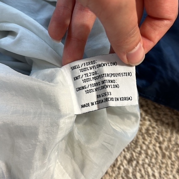 Vintage FANS Gear NCAA Michigan Windbreaker V-neck pullover - Picture 5 of 6